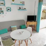 Bright Studio With Pool, Torrecilla Beach