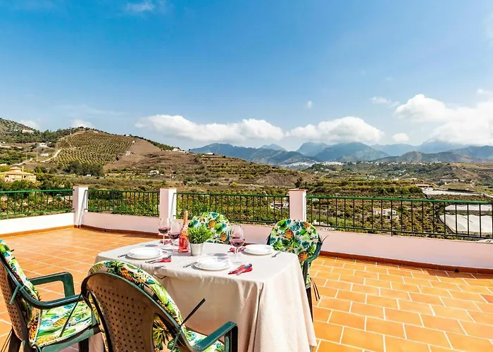 Beautiful Home In Nerja With House Sea View