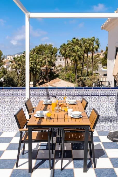 Oasis 16 * Nerja