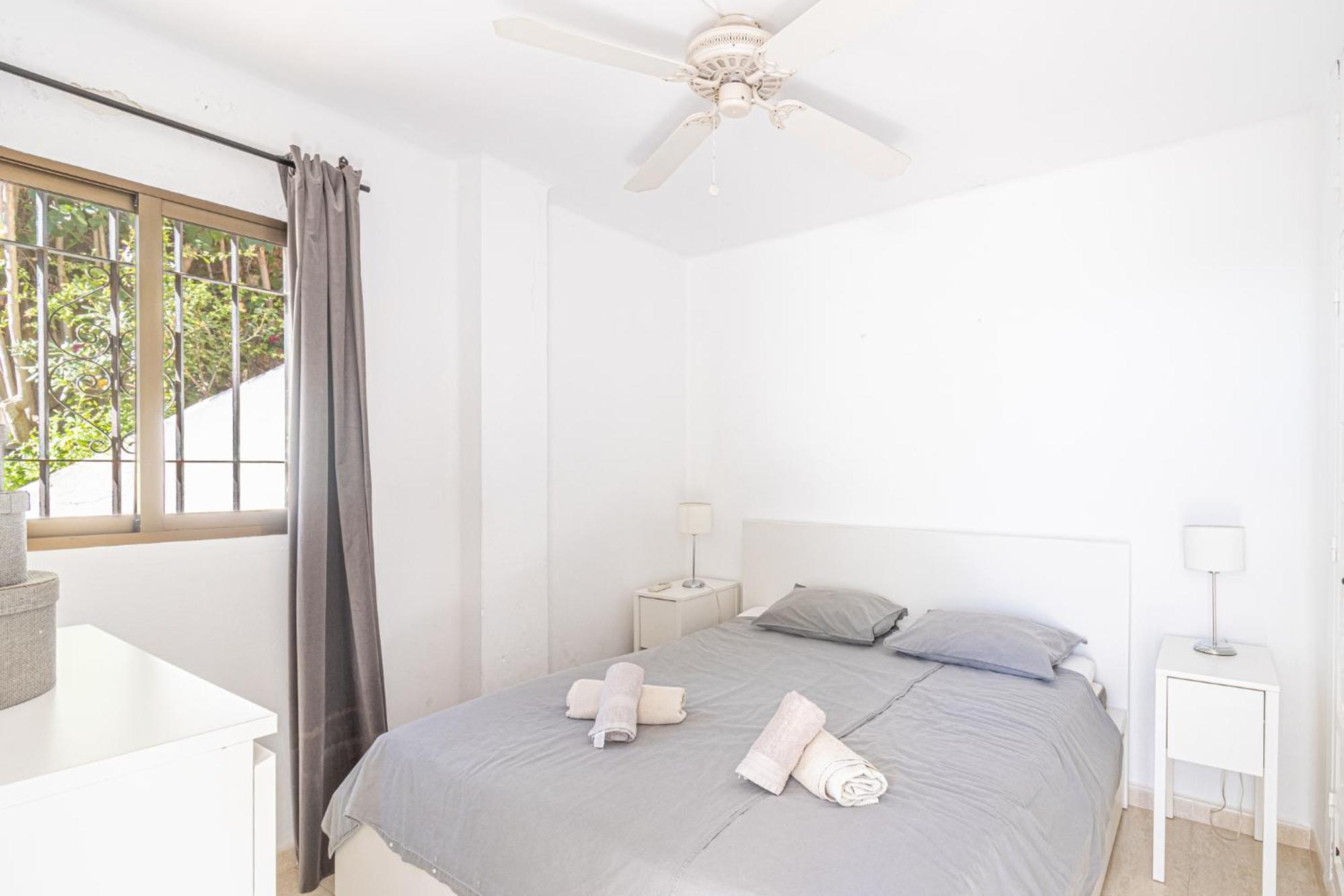 Capistrano Playa, 2 Bedroom & Free Wi-fi Apartment Nerja