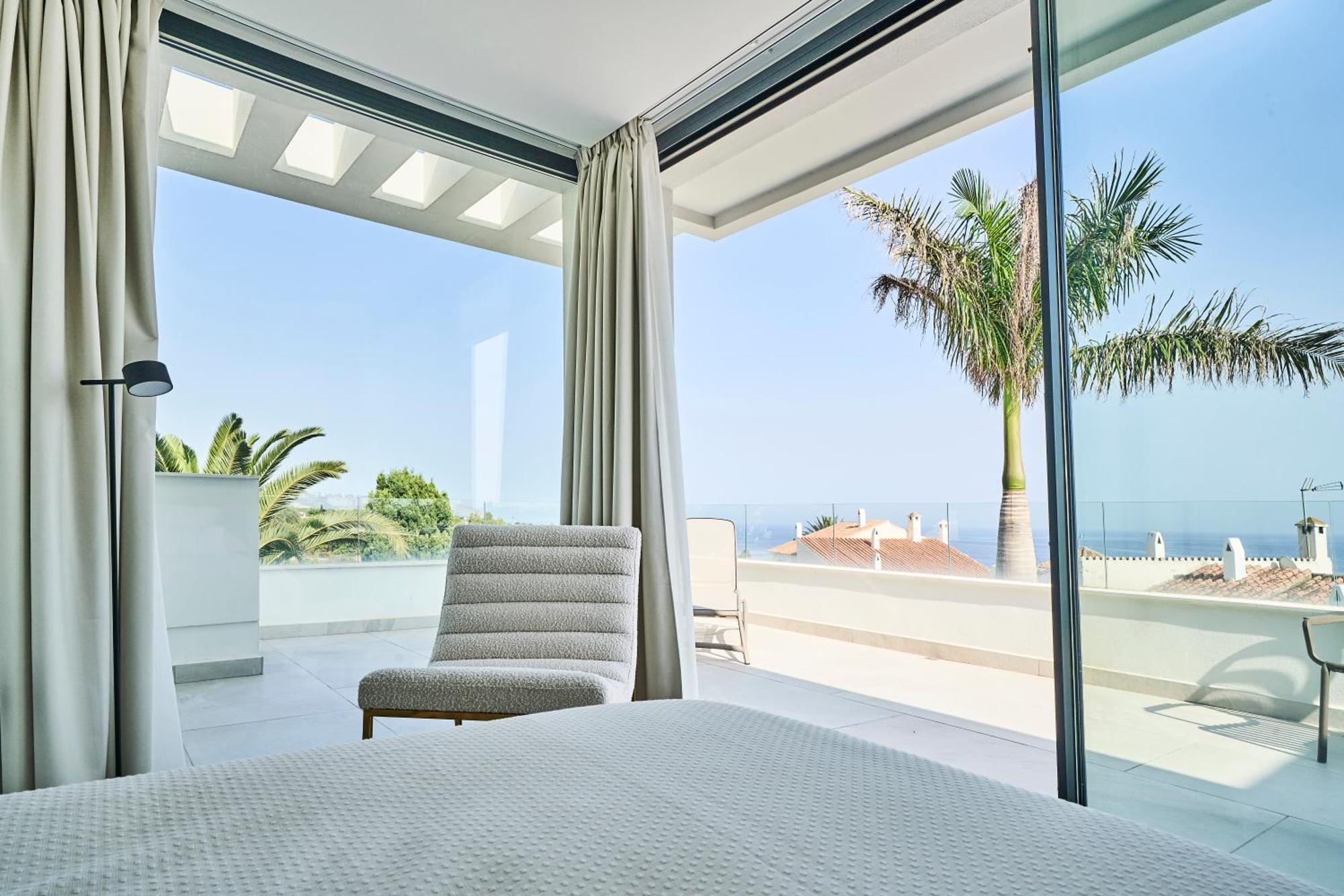Sea Gardens Villa *