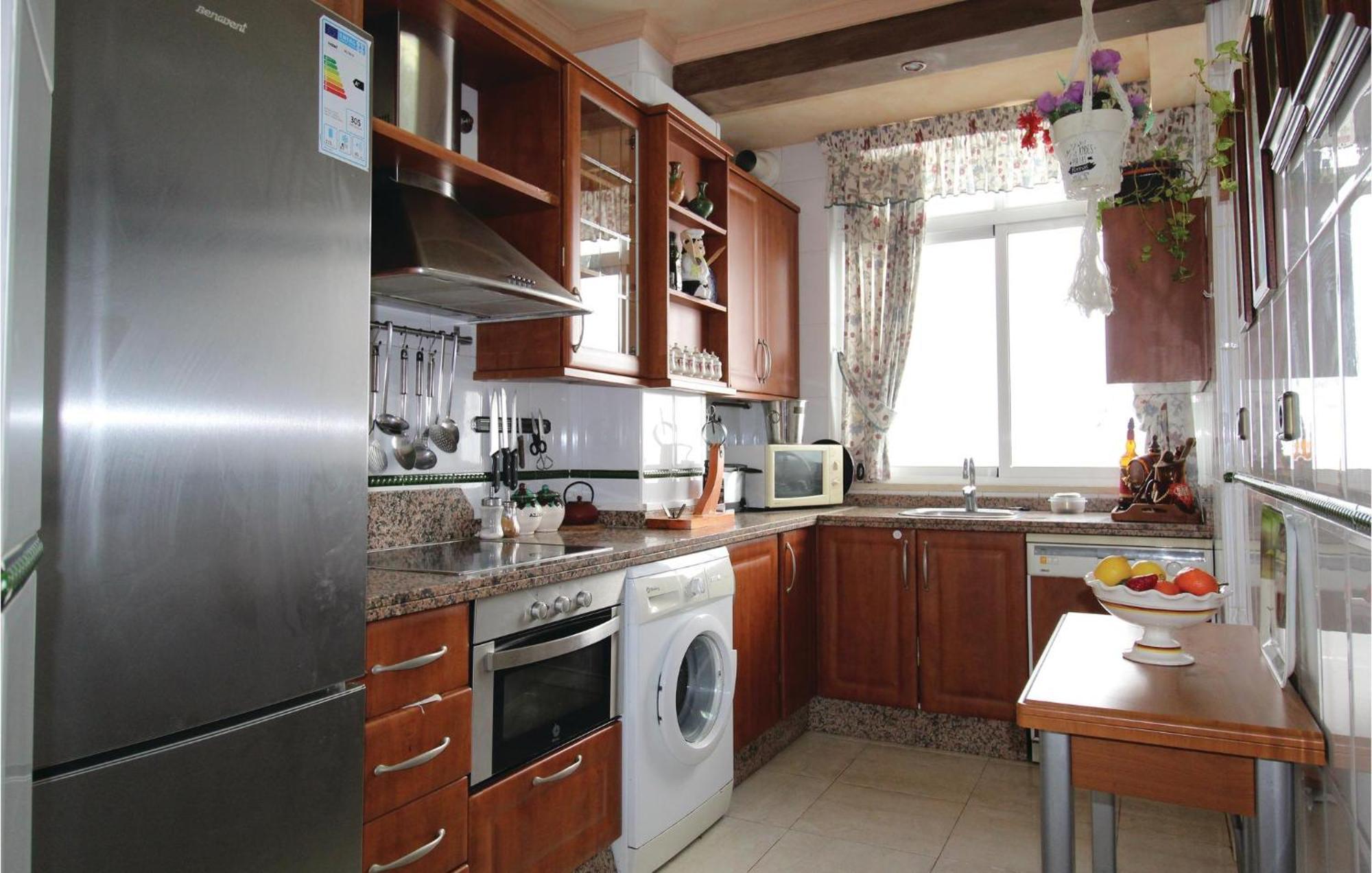 2 Bedroom Gorgeous In Nerja
