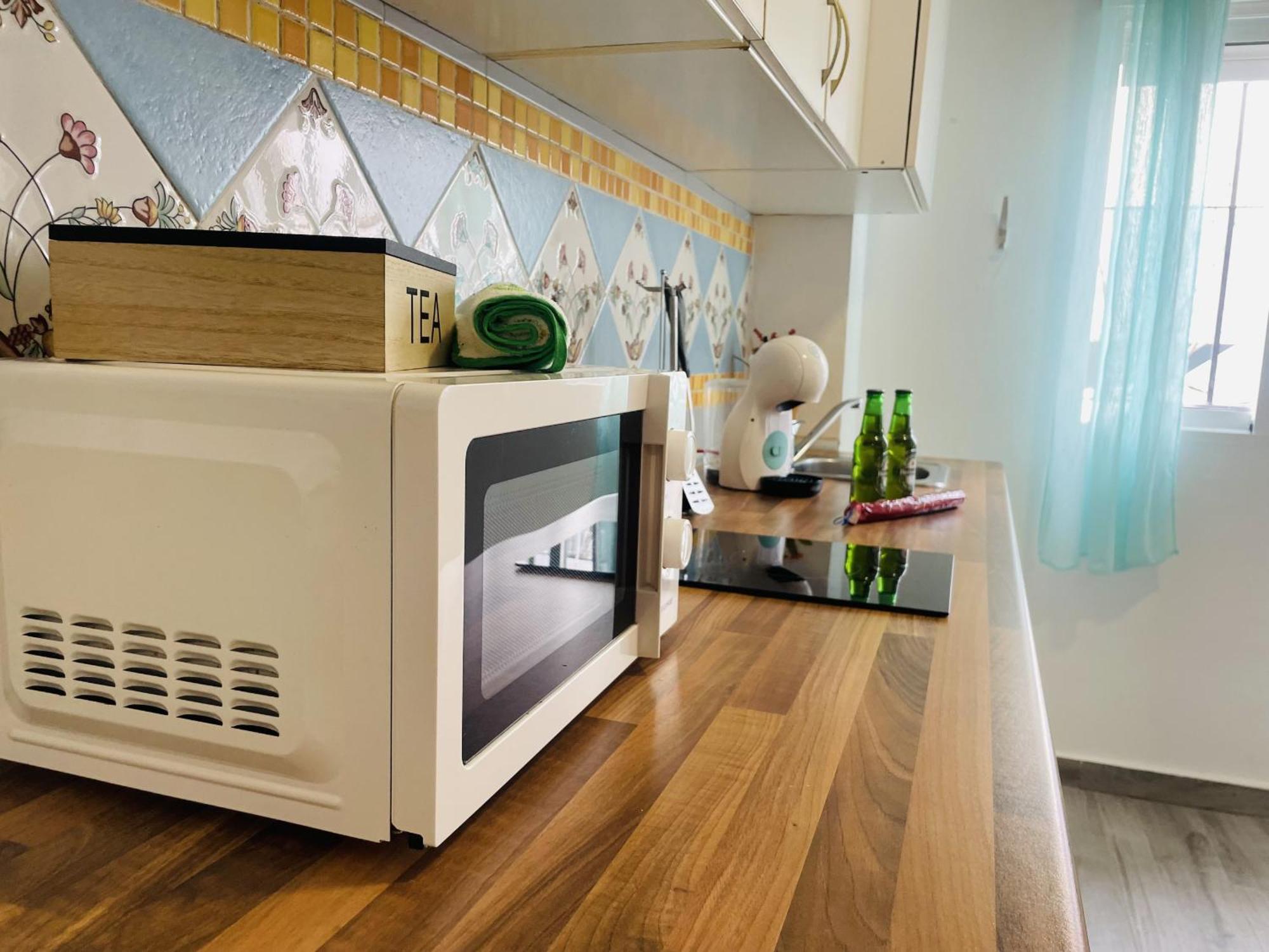 Estudio Jimena Carabeo En El Centro De Apartamento Nerja