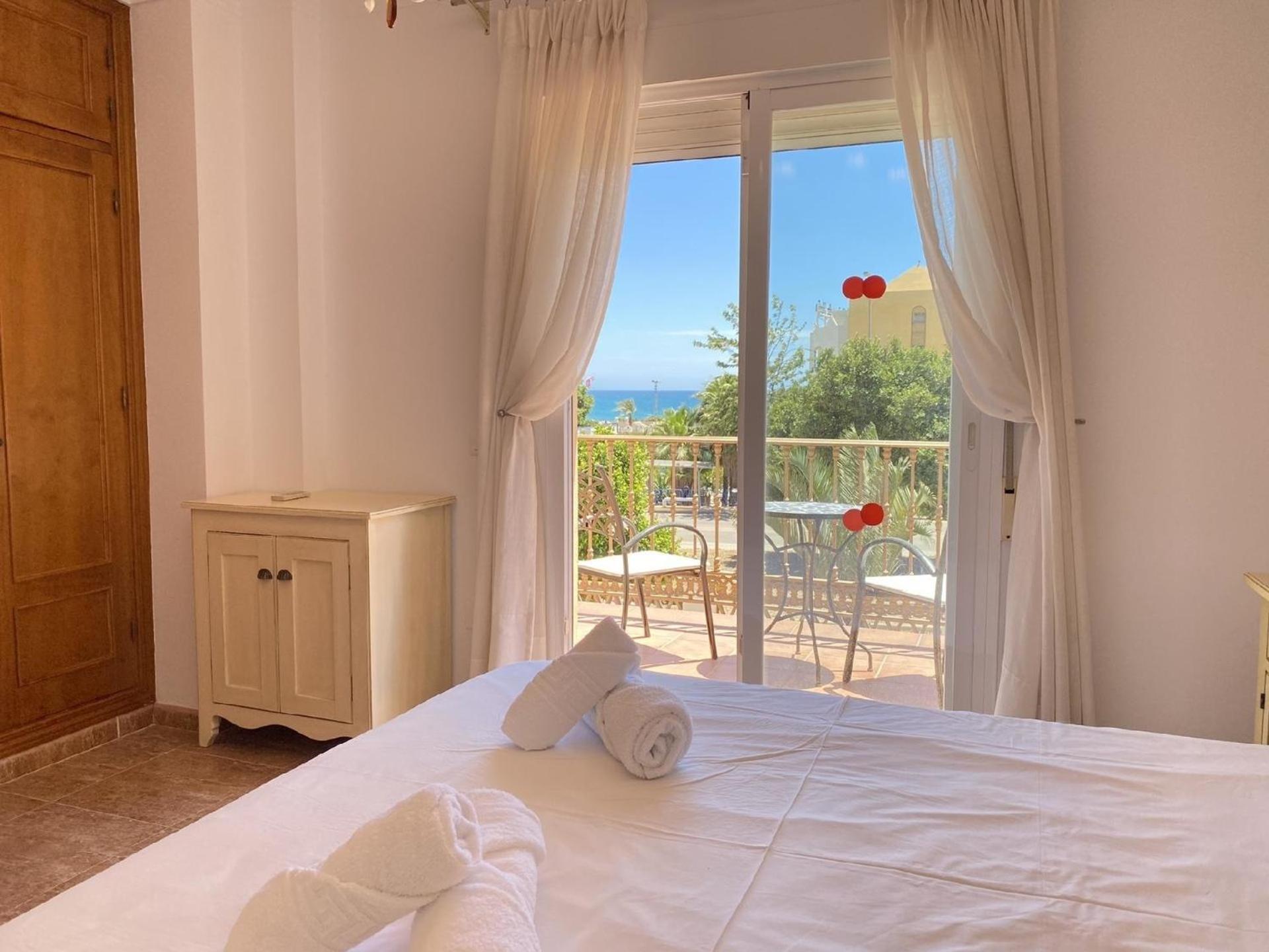 Mit Privatpool Fuer 6 Personen Ca 250 Qm In Nerja, Andalusien Costa Del Sol Сasa de vacaciones *