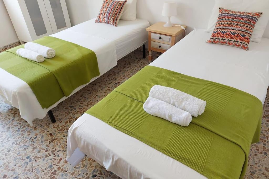 Spacious Flat 100m From Beach-nerja-spain Apartment