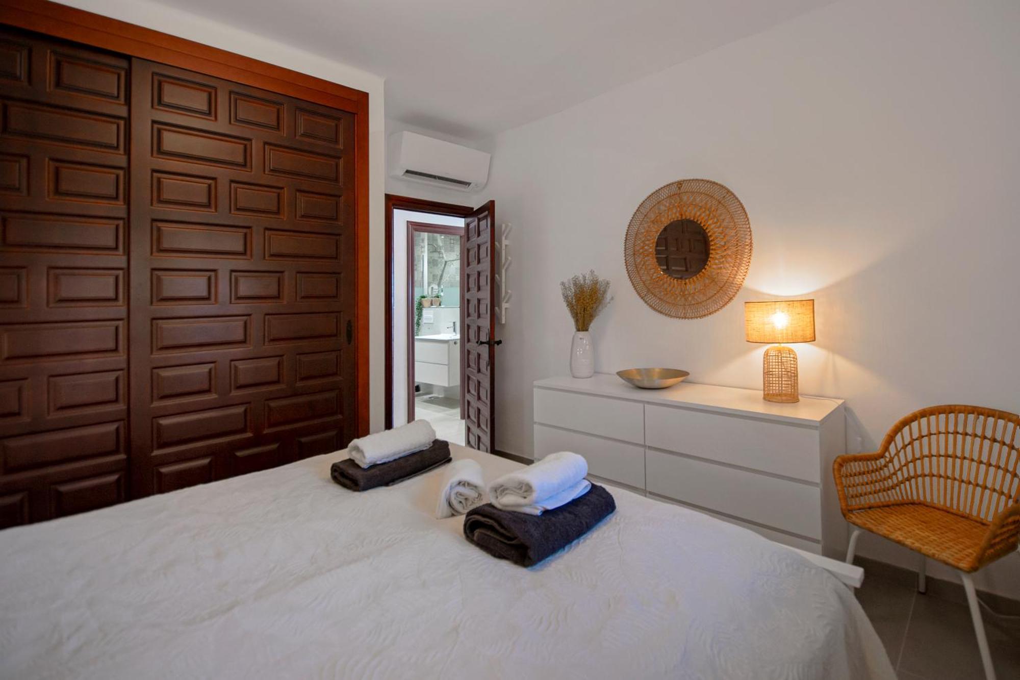 Oasis De Capistrano, Calle Palmas 24 B