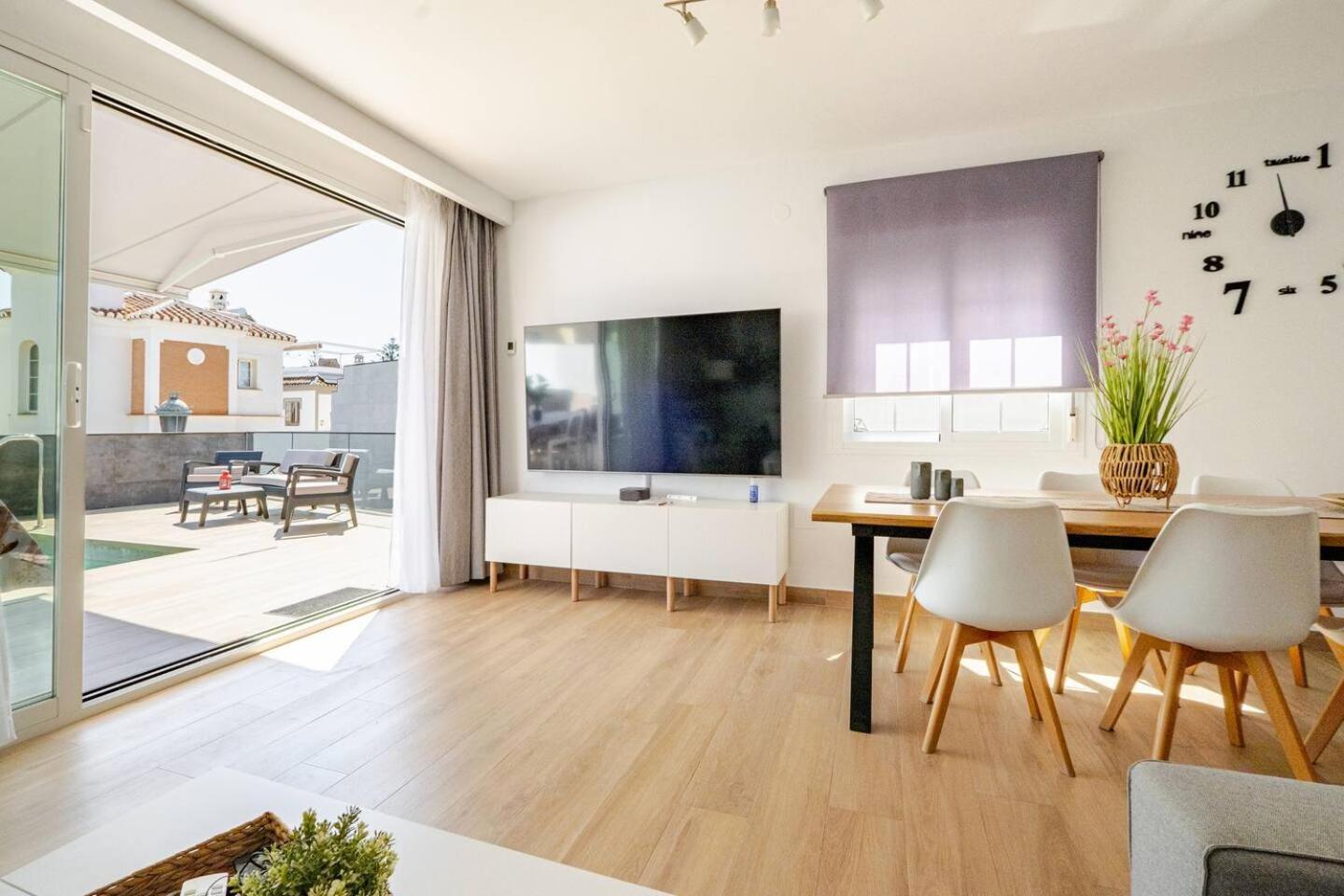 Antonia Mar - Punta Lara Villa