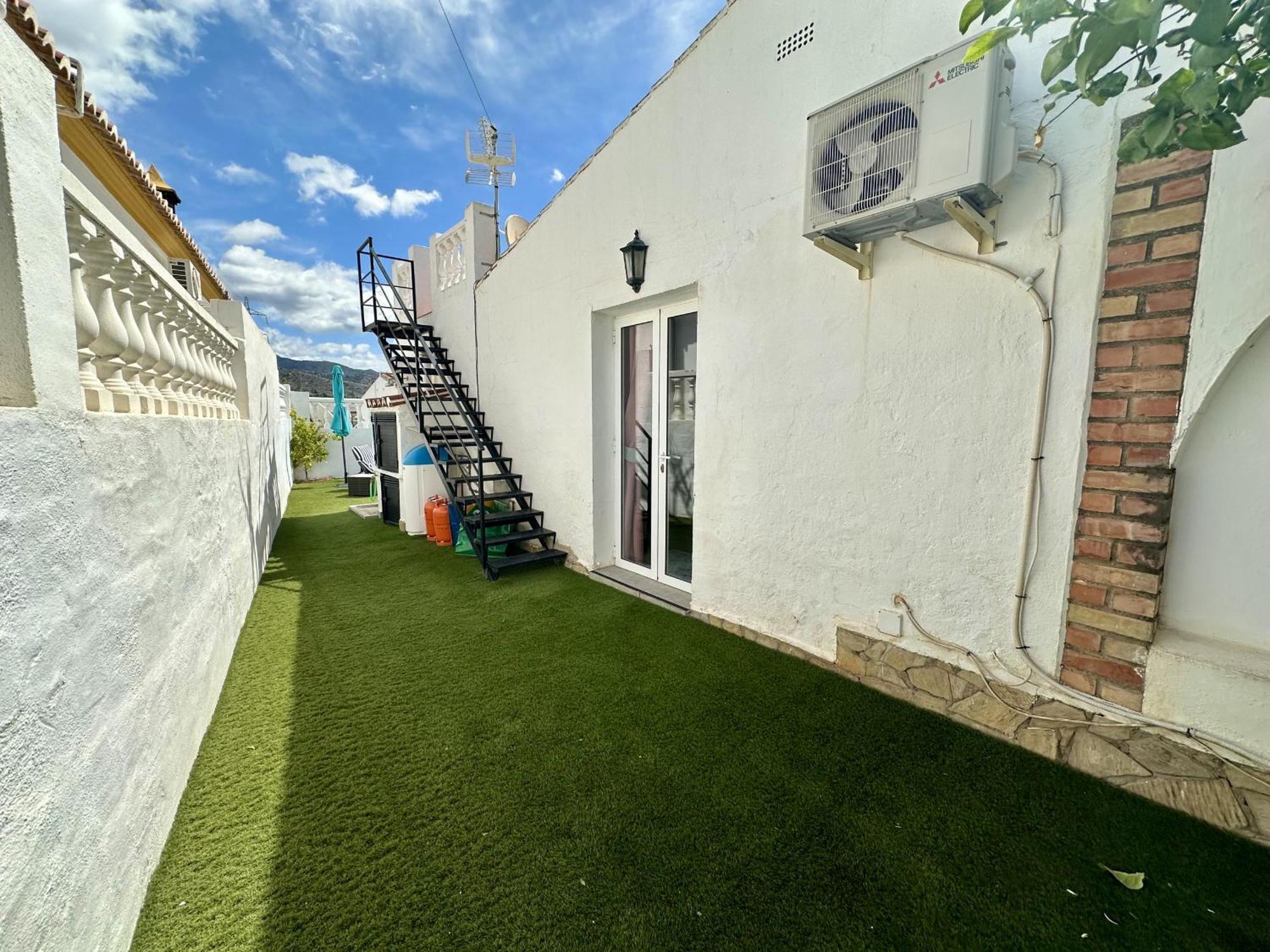 R1385 Emma Chalet Nerja