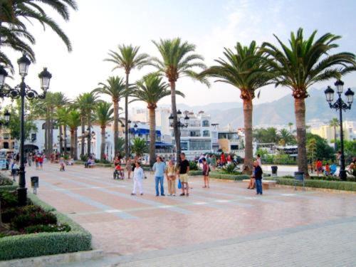 Casa Con Terraza Privada * Nerja