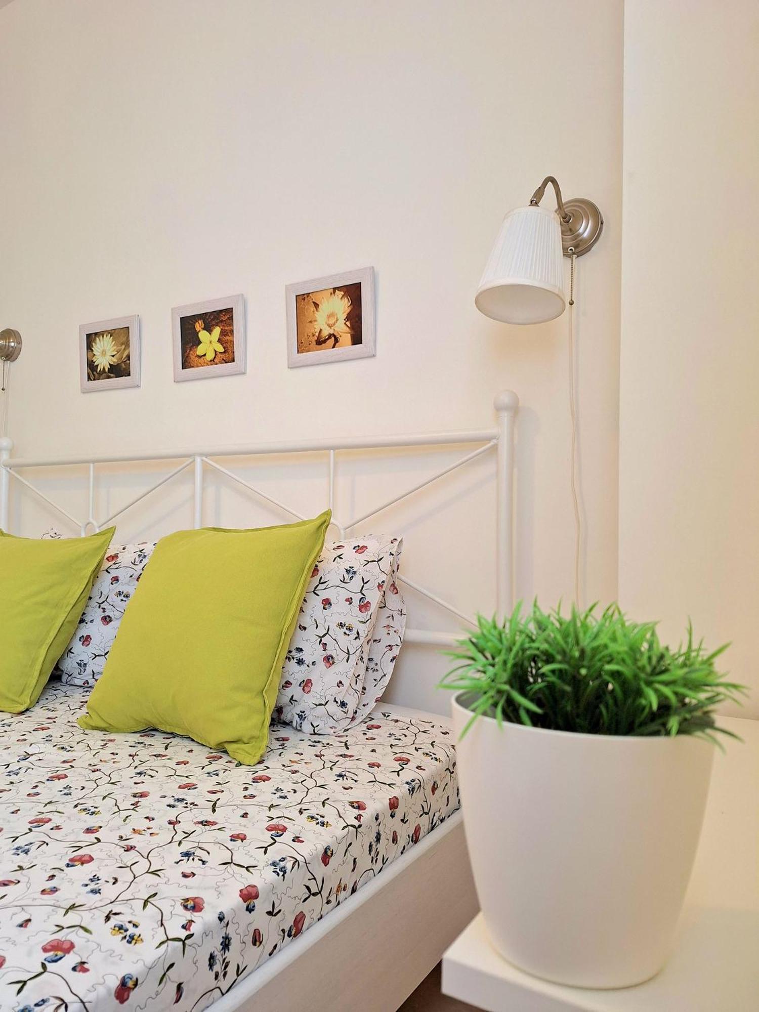 Atico Fresco Y Luminoso Con Aparcamiento Privado Apartment *