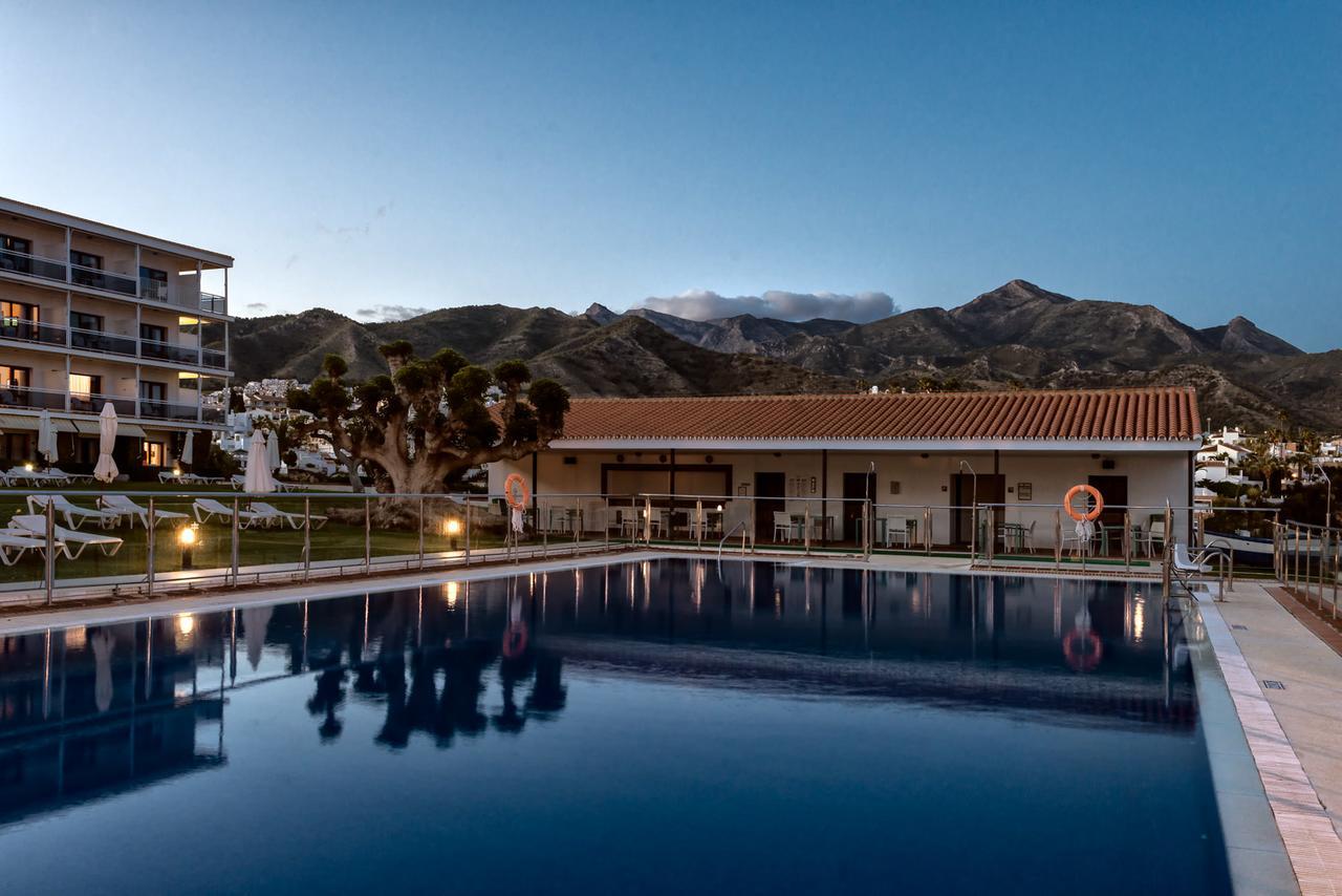 Hotel De 4*