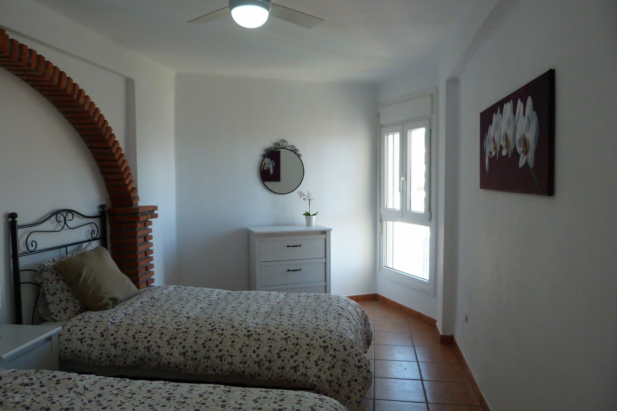 Tahiti, Bluewater Apartment Nerja