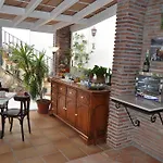 Welcome Inn Nerja Guest House Luxury Bed & Breakfast