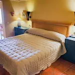 Hotel Carabeo