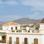 Terraza Mar Y Montana