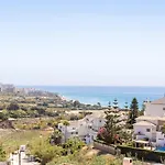 Casa Bonita-Overlooking The Sea