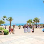 First Beach Line Apartment With 3 Bedrooms And Parking, Nerja