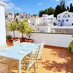 Ap389 - Pueblo Mediterraneo