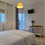 Luna de Nerja