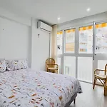 Estudio Costa En El Centro De Nerja - South Costa