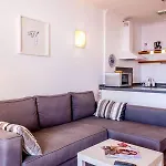 Bonito apartamento con preciosas vistas y piscina
