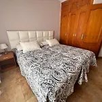 Ático con piscina privada en el corazón de Nerja!