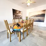 Modern 3 Bedroom Apartment Near Burriana Beach