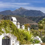 Tetuan 46 Oasis Properties