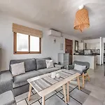 Townhouse In Capistrano Village With 2 Pool Areas