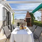 APARTAMENTO EN URB. RESIDENCIAL 2 DORMITORIOS 4 Per.