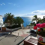 Spectacular Sea Views, 2 Bed,2 Bath