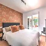Beachfront Apartment With Sea View At Burriana Beach, Nerja