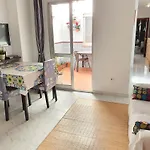 Apartment Mitten In Der Stadt Von Nerja