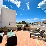 Nerja Casa con gran terraza, muy luminosa y en tranquila zona residencial