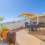 villa vistas al mar