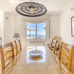villa vistas al mar