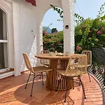 Casita Blanca, Beautiful House With Sea View