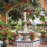 Hostal Mena