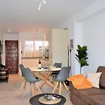 Edf. Miami, Bajo