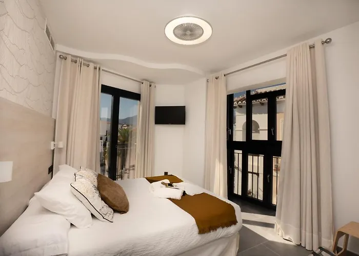 Nerja-Centro-Jacuzzi- Mirador De La Ermita- Adults Recommended