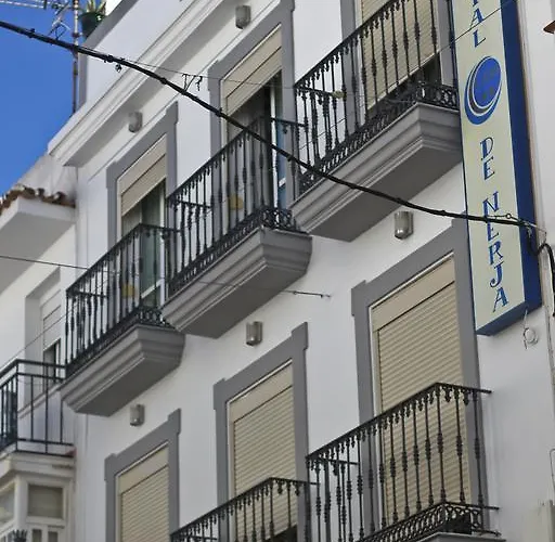 Luna de Nerja