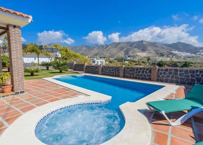Villa Angelyn Nerja By Ruralidays