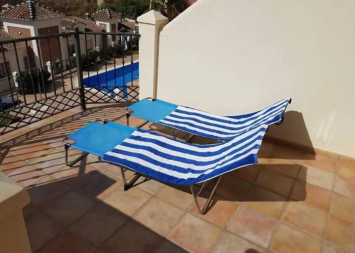 Stunning 2-Bed House In Nerja W. Pool, A/C, Garage