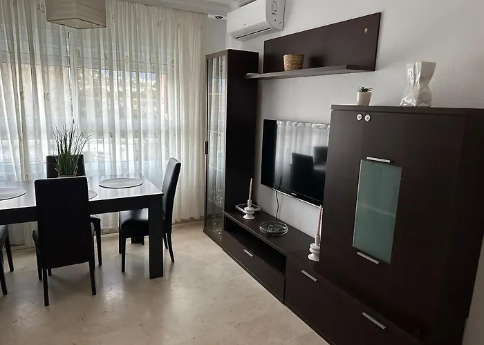 Piso Nerja 3 Dormitorios Y 2 Banos