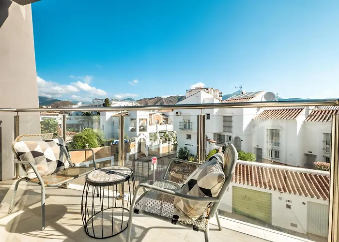 Modern Apartment With Best Location Parador, Nerja