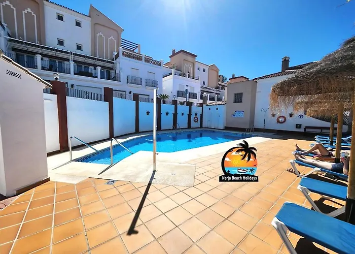 Modern 3 Bedroom Apartment Near Burriana Beach