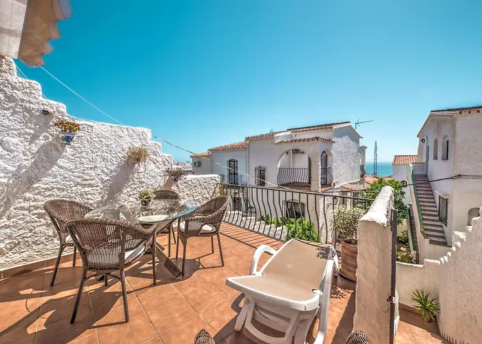 Townhouse In Capistrano Village With 2 Pool Areas
