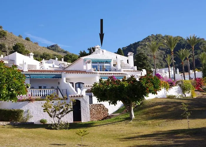 La Perla - South Facing, Sun Morning To Evening