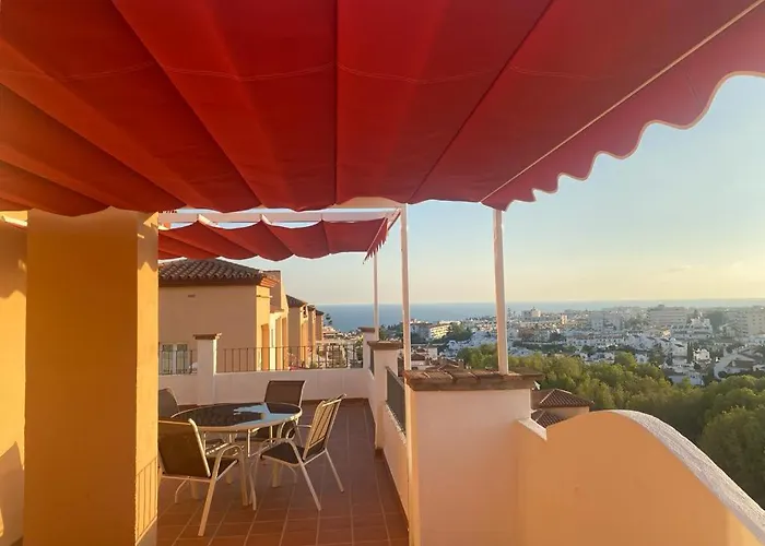 Atico En Nerja Con Vistas Espectaculares