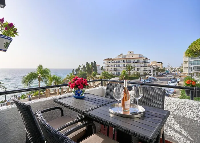 Spectacular Sea Views, 2 Bed,2 Bath